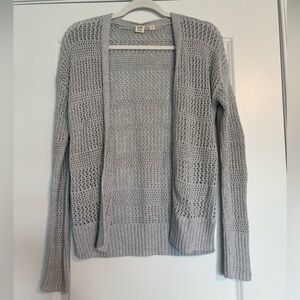 EUC GAP Light Gray Open-Knit Sweater Size XS